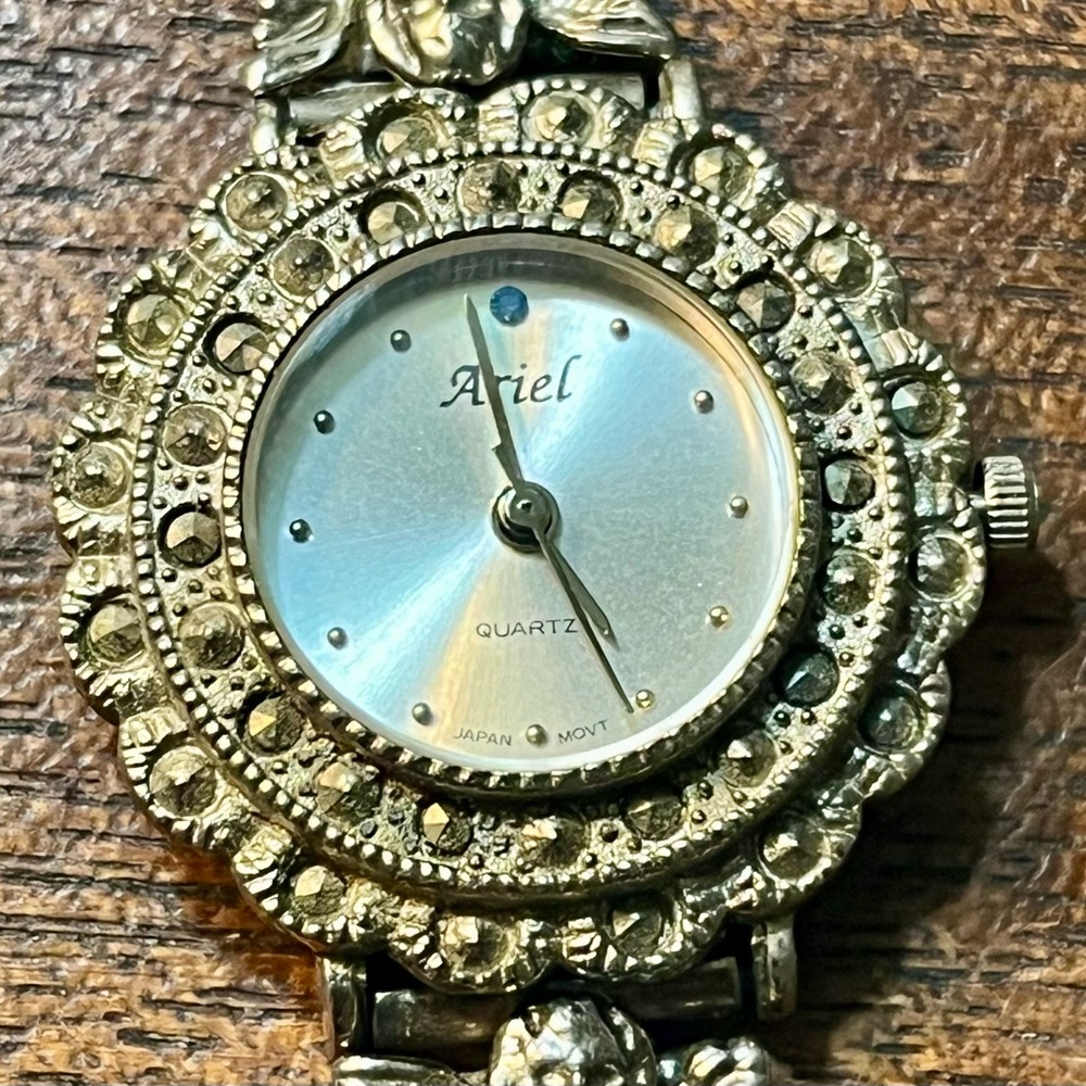 Authentic Ariel Angel bracelet Quartz Watch